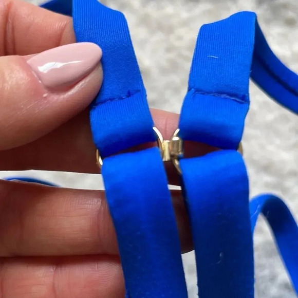 Sunsets Bikini Top - Picture 8 of 14